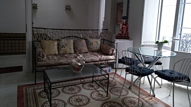 Interior - Double room with private bathroom in palace house (Sevilla)