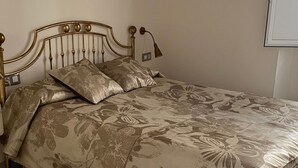 Room - Luxury suite with private bathroom in SS Palace House (Sevilla)