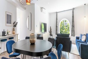 Dining - Parisian Residence Near Notre-Dame on Île de la Cité (Paris)