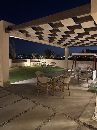 Cozy 3-bedroom chalet in perfect white sand at Beit Al Bahr Sidi Hanesh