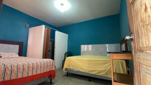 Economy Double Room, Courtyard View - HOTEL SAN PEDRITO  (Ciudad de Guatemala)