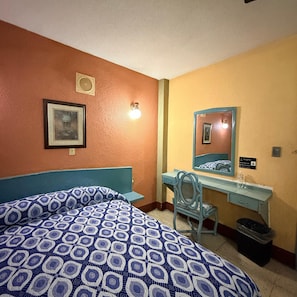 Unclassified image, 5 of 14, button - hotel internacional plaza (José Cardel)