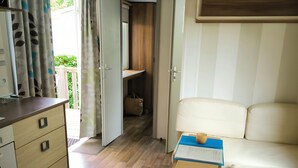 Unclassified image, 5 of 11, button - Vrbo Property (Ivry-la-Bataille)