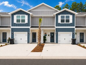 Exterior - 30A Family Townhome | 2 Kings • Arcades • Sleeps 9 (Santa Rosa Beach)