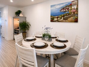 Dining - 30A Family Townhome | 2 Kings • Arcades • Sleeps 9 (Santa Rosa Beach)