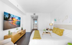 BEDROOM - Beachwalk APT 2BR - Private Balcony & Beach Access (Hallandale Beach)