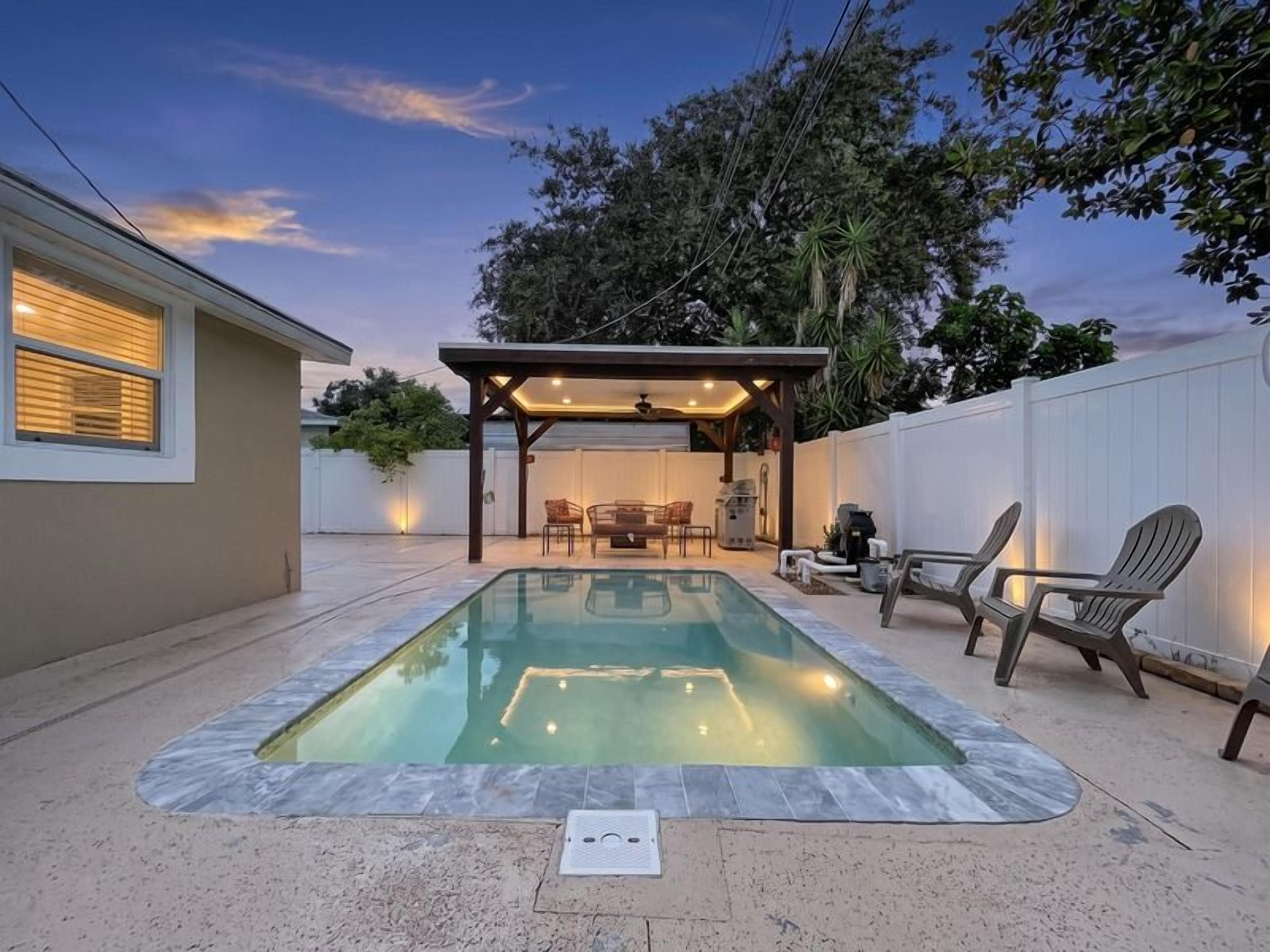 Outdoor pool, a heated pool