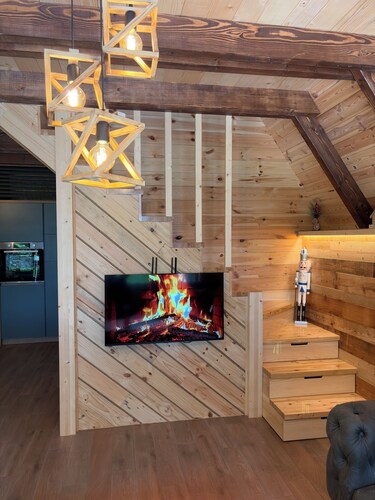Chalet SOFI - Luxury Mountain Villa with Private Hot Tub