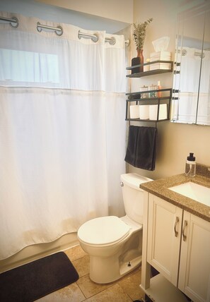Bathroom - Private bedroom in Warren with central air (Warren)