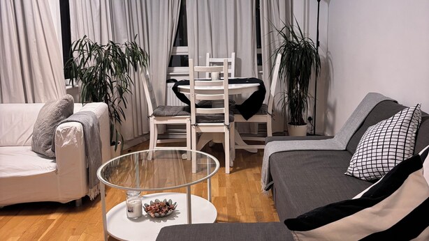 Living area - 4 Bedroom Flat in Zone 2 London (London)