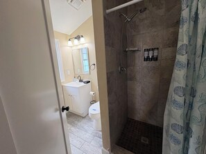 Bathroom - 🌅 Ocean View 2 Bedroom Cottage | Unit 6 (Treasure Island)