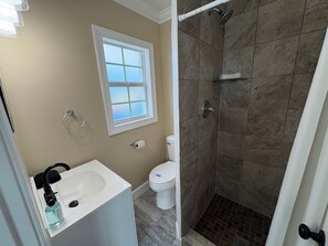 Bathroom - 🏖️ Beach Suite Collection I Pet Friendly (Treasure Island)