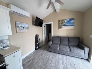 Living area - 🐾 1 BR Beach Cottage | Pet Friendly I Unit 8 (Treasure Island)