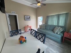 Living area - 🏖️ 2 BR Beach Bungalow I Unit 10 (Treasure Island)