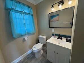 Bathroom - 🐾1 BR Beach Bungalow | Pet Friendly | Unit 9 (Treasure Island)