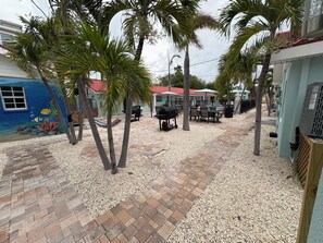 Outdoor dining - ⭐ Premium Beach Collection I Sleeps 14 (Treasure Island)