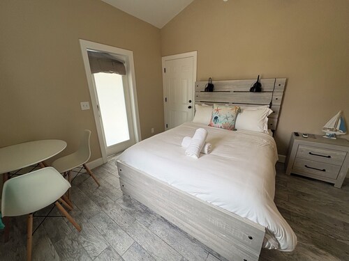 🏖️ Beachside Studio Escape | Unit 1