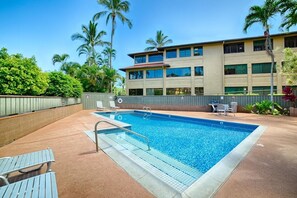Pool - Kahana Coastal Escape with Ocean Views near Dining (Lahaina)