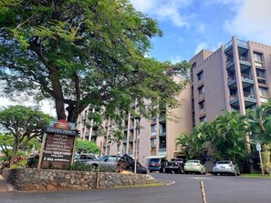 Exterior - Kahana Coastal Escape with Ocean Views near Dining (Lahaina)