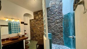 Bathroom - Hotel San Carlo suite (GUANAJUATO)
