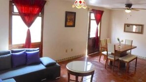 Living area - Hotel San Carlo suite (GUANAJUATO)