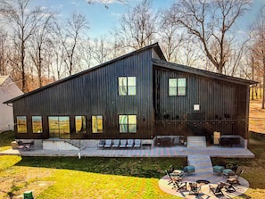 Exterior - Welcome to HolleyDaze! Open concept 5-bedroom house with gorgeous lake views! (Afton)