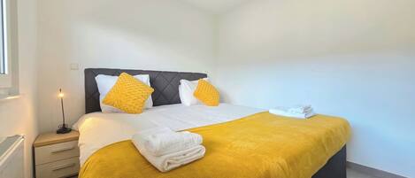 Departamento, balcón, vista a la ciudad | Tabla de planchar con plancha y wifi gratis