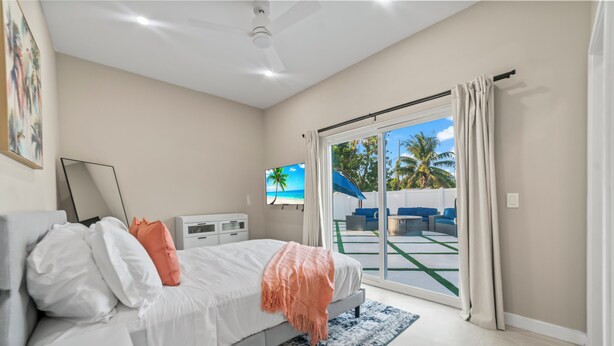 Superior Villa - Modern North Miami Oasis Heated Pool (Miami)