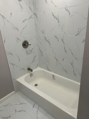 Bathroom - Soothing 3-bedroom apartment in vibrant Newark neighborhood (Newark)
