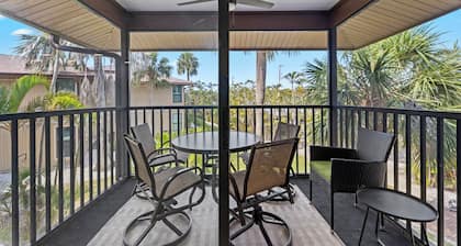 Cozy condo in charming Sanibel with cool AC breezeasdfasdfasdfasdfasd