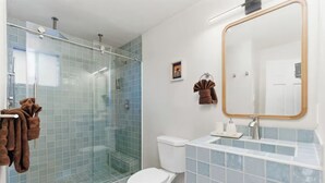 Kamar Triple | Kamar mandi