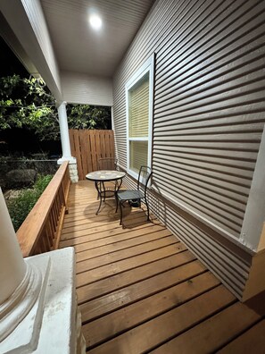 Unclassified image, 2 of 49, button - Casa 746 Fort Worth Downtown Stockyards Retreat (Fort Worth)