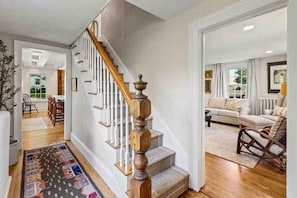Living area - 1865 Bennington Farmhouse: Mountain, Monument & Meadow views & Charm (Bennington)
