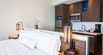Fabulous Westin Baja Point with AC next to vibrant San José del Cabo