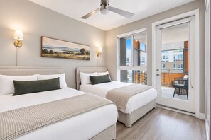 Room - Dreamscape' Pool View Retreat w/ Balcony, Rooftop (West Hollywood)