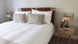 Room - 2 bedroom appt along the Wild Atlantic Way, 3 min drive from Streedagh Beach. (Grange)