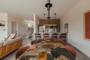 Dining - Lakefront Home · Private Pool (Puntarenas)