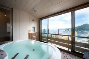 Quarto duplo luxo, vista para a cidade | Banheiro