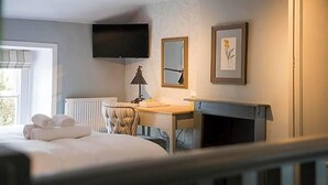 Room - The Horse and Farrier Inn (Keswick)