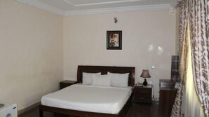 Unclassified image, 3 of 11, button - Pacific Hotel AND Suites Salolo (Lagos)
