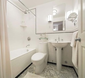 Bathroom - Historic Tribeca Home with Private Garden (New York)