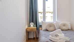 Unclassified image, 3 of 31, button - Silesian Harmony Apartment #1 (Katowice)