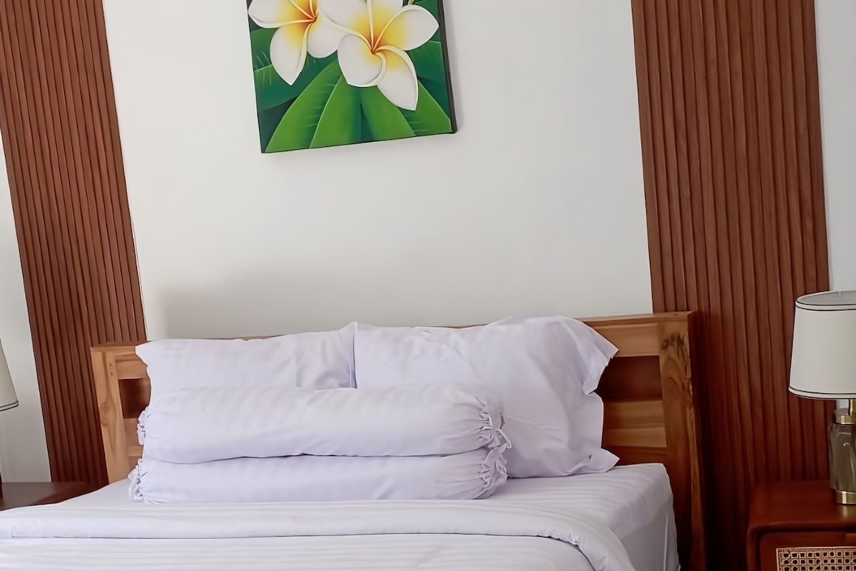 Quarto casal | Wi-Fi de cortesia, roupa de cama