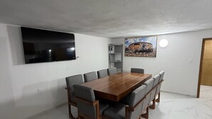 Căn hộ tiện nghi đơn giản | Khu ăn uống