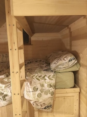 Room - Brynllwyd Glamping (Aberystwyth)