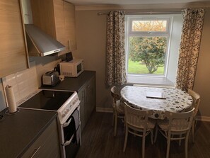 Room - Heatherland Cottage (Skeabost)