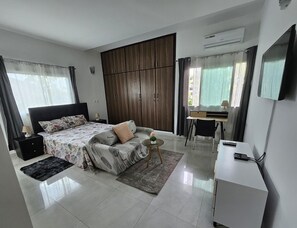 Unclassified image, 4 of 30, button - Vmd Apartha Tel (Abidjan)