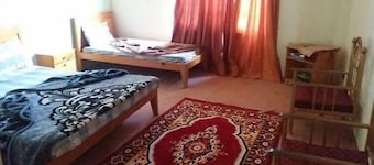 Hotel Kehkashan