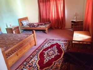 Room - Hotel Kehkashan (Balakot)