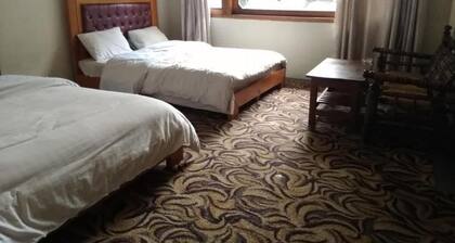 Tourist Inn Hotel Shogran